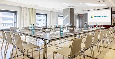 Hotel ILUNION Aqua 4