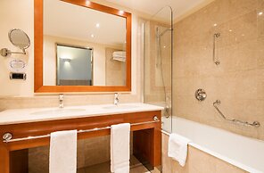 Hotel ILUNION Aqua 4