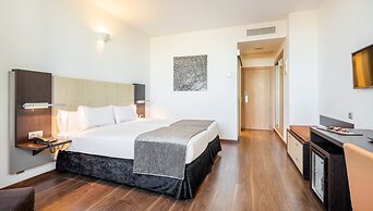 Hotel ILUNION Aqua 4