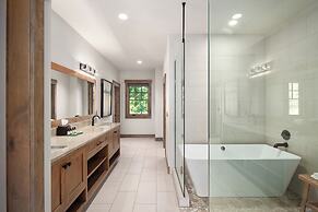 Lodge at Whitefish Lake