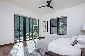 Lodge at Whitefish Lake