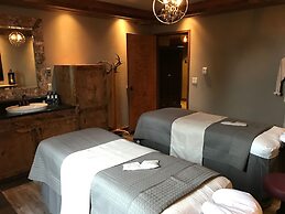 Lodge at Whitefish Lake