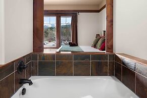 Lodge at Whitefish Lake