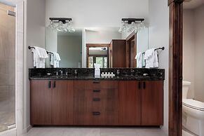 Lodge at Whitefish Lake