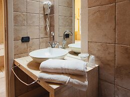 Villa Zina Park Hotel