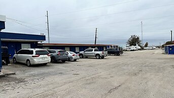Apollo Lodge and RV Park