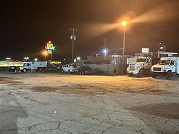 Apollo Lodge and RV Park