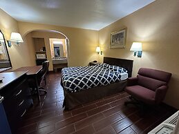 Apollo Lodge and RV Park