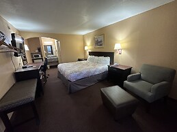 Apollo Lodge and RV Park
