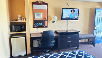 Apollo Lodge and RV Park