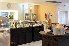 At Ease Saladaeng by AETAS