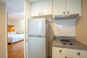 At Ease Saladaeng by AETAS