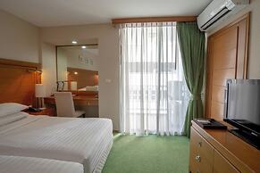 At Ease Saladaeng by AETAS