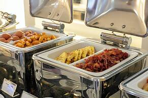 At Ease Saladaeng by AETAS