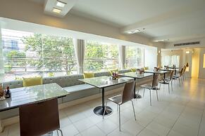 At Ease Saladaeng by AETAS