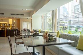 At Ease Saladaeng by AETAS