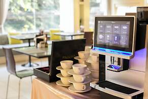 At Ease Saladaeng by AETAS