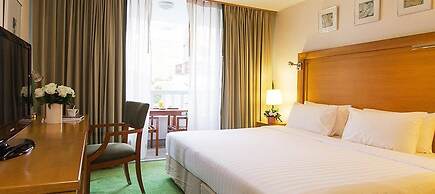 At Ease Saladaeng by AETAS