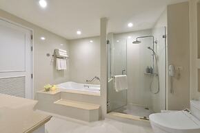 Centre Point Plus Hotel Silom