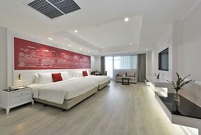 Centre Point Plus Hotel Silom