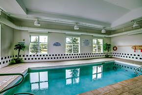Motel 6 Huntsville, ON