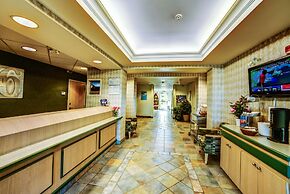 Motel 6 Huntsville, ON