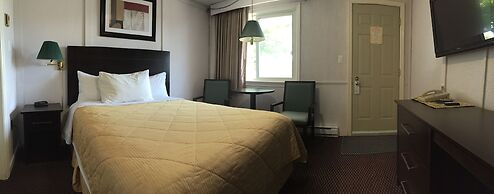 Country Squire Motel