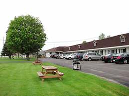 Country Squire Motel