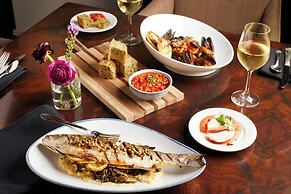 The Battle House Renaissance Mobile Hotel & Spa