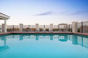 Holiday Inn Express & Suites Shawnee by IHG