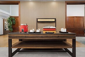 Hampton Inn & Suites ATL-Six Flags