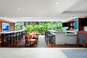 Courtyard by Marriott Waikiki Beach