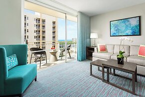 Courtyard by Marriott Waikiki Beach