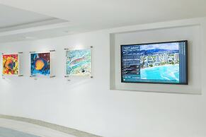 Courtyard by Marriott Waikiki Beach