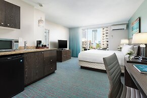 Courtyard by Marriott Waikiki Beach