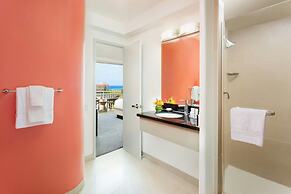 Courtyard by Marriott Waikiki Beach