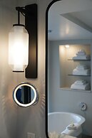 Hotel 1000, LXR Hotels & Resorts