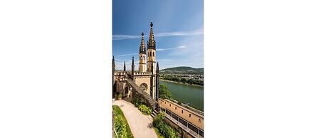 PARK VILLA zentral am Mittelrhein
