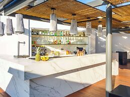 Sofitel Barcelona Skipper