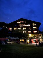 Hotel Lauberhorn - Home of Outdoor Activities