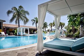 Cruccuris Resort Adults Only