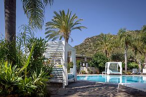 Cruccuris Resort Adults Only