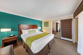 Best Western Harbour Inn & Suites Huntington - Sunset Beach
