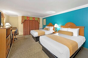 Best Western Harbour Inn & Suites Huntington - Sunset Beach