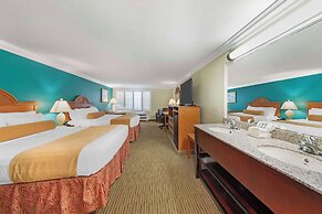 Best Western Harbour Inn & Suites Huntington - Sunset Beach