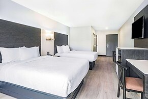 Days Inn & Suites by Wyndham Niagara Falls/Buffalo