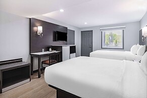 Days Inn & Suites by Wyndham Niagara Falls/Buffalo