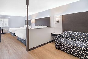 Days Inn & Suites by Wyndham Niagara Falls/Buffalo