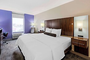 Best Western Plus Gen X Inn