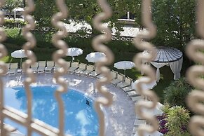 Hotel Savoy Palace